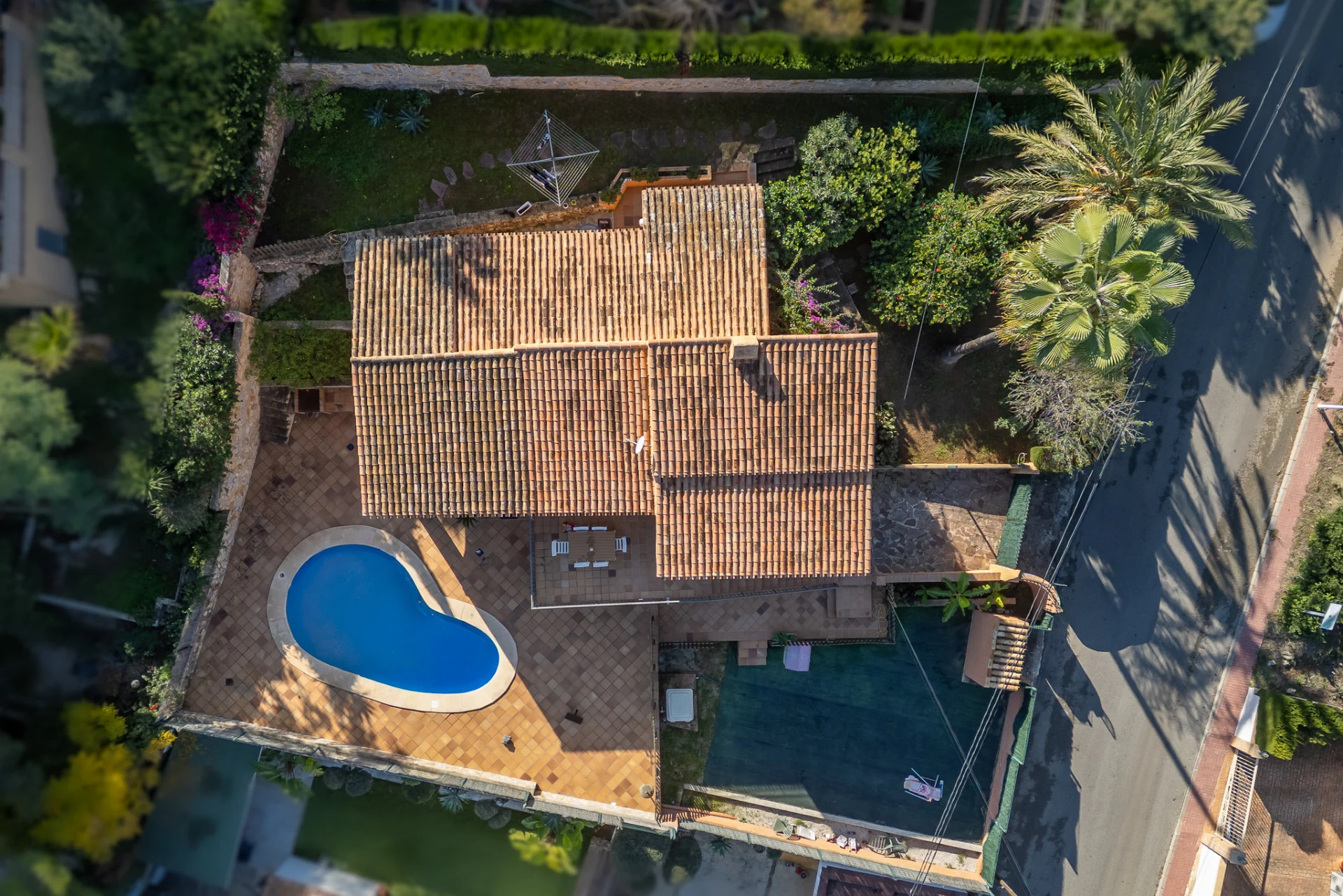 Villa mediterránea en venta cerca del mar.