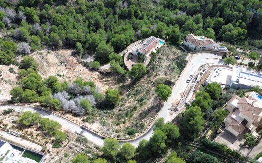Parcela en venta con vistas al mar y a la bahia de Javea.