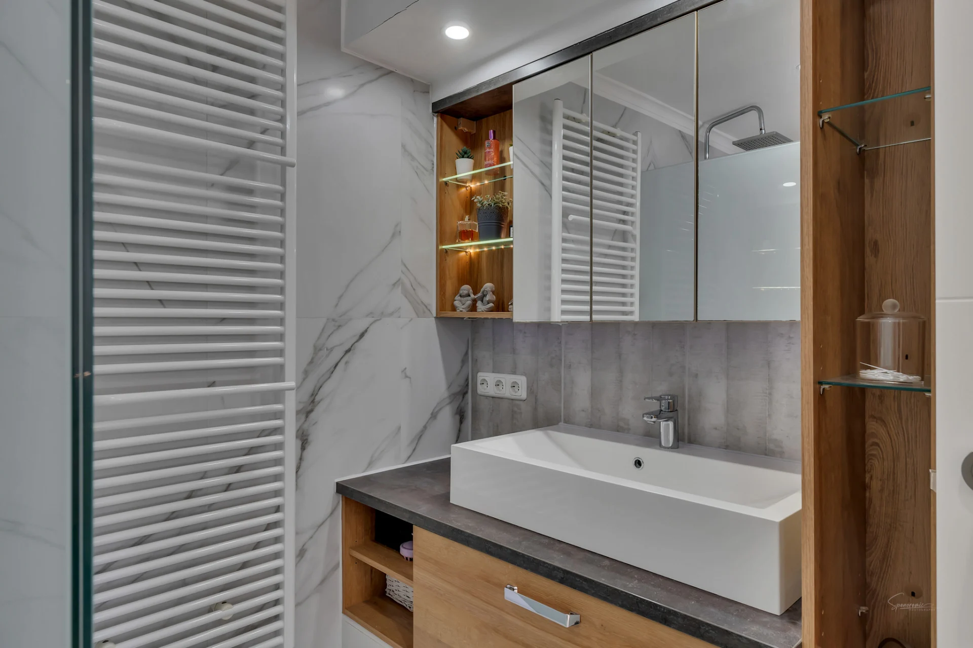 Exclusiva villa en venta con vistas panorámicas en balcon al mar.