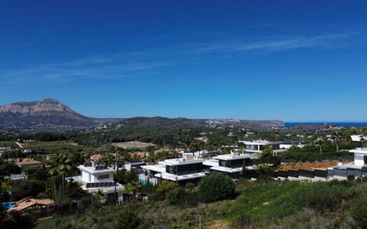 Parcelas en venta en Jávea con vistas panorámicas al Montgo de Javea.