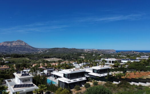 Parcelas en venta en Jávea con vistas panorámicas al Montgo de Javea.