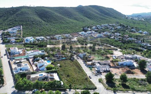 Parcela de 1000m2 en venta en Javea, orientación sur.