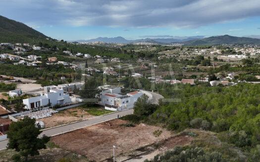 Parcela de 1000m2 en venta en Javea, orientación sur.