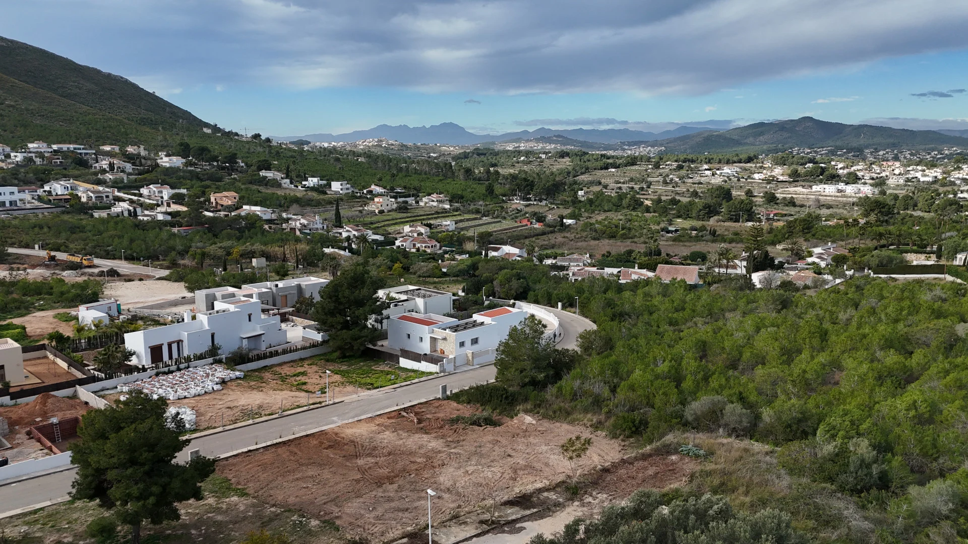 Parcela de 1000m2 en venta en Javea, orientación sur.