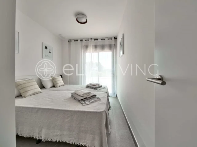 Apartamento en venta Jávea a escasos metros de la playa del Arenal.