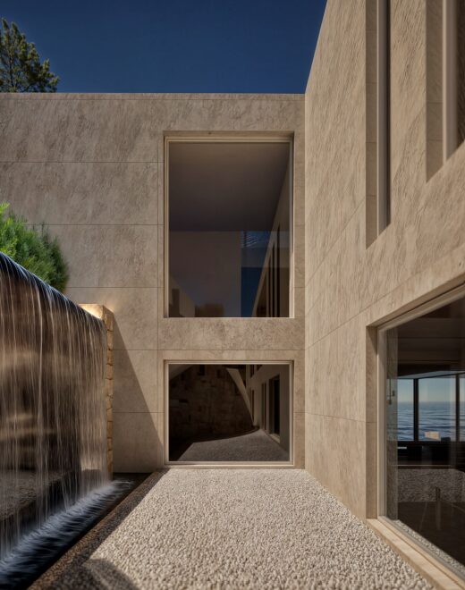 Arquitectura moderna con agua y luz