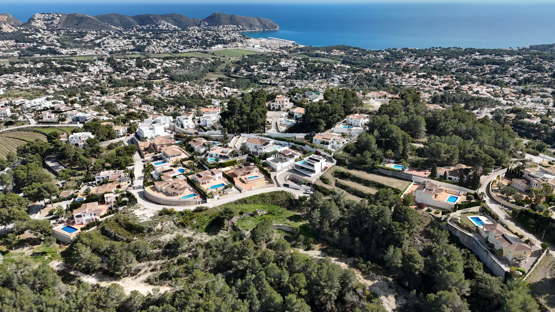 Parcela en venta en una de las ubicaciones mas prestigiosas de Moraira.