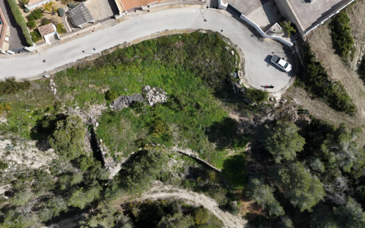 Parcela en venta en una de las ubicaciones mas prestigiosas de Moraira.