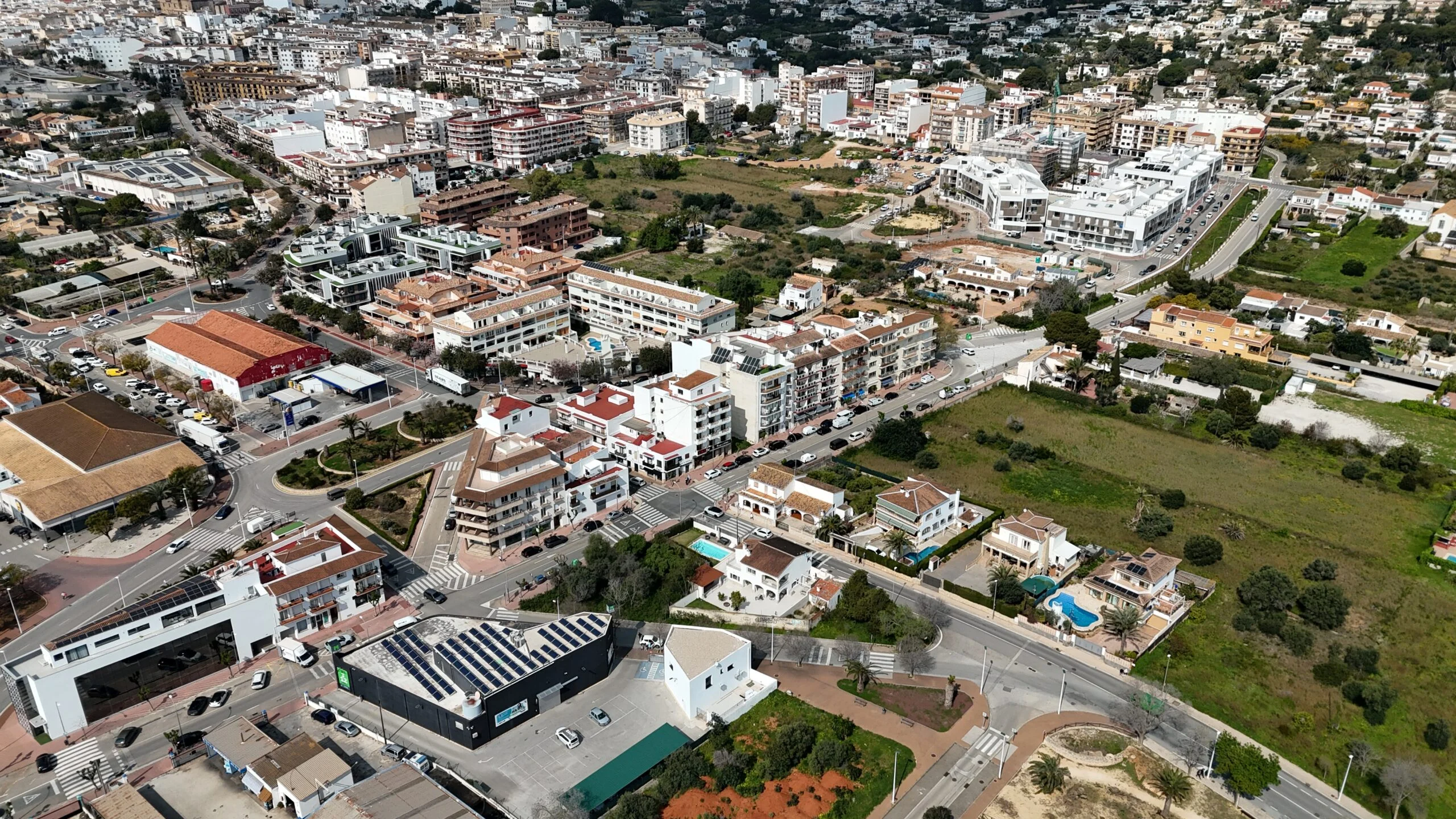 Parcela para promocion residencial de apartamentos en venta en Javea.