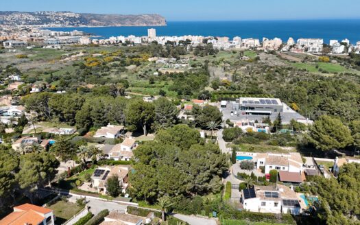 Parcela en venta a 1km de la playa del arenal.