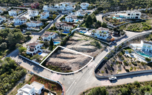 Parcela en venta con vistas panoramicas en Villes del Vent.