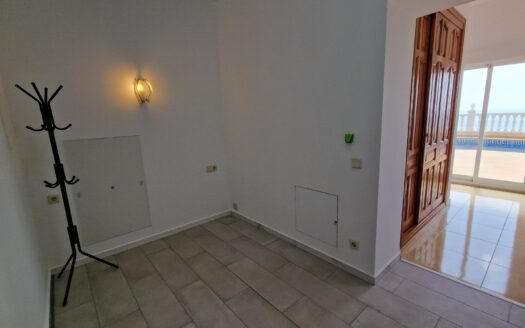 Villa en Benitachell / El Poble Nou de Benitatxell con 5 dormitorios y 3 baños