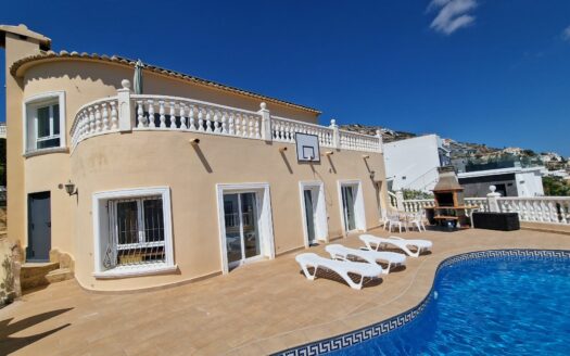 Villa en Benitachell / El Poble Nou de Benitatxell con 5 dormitorios y 3 baños