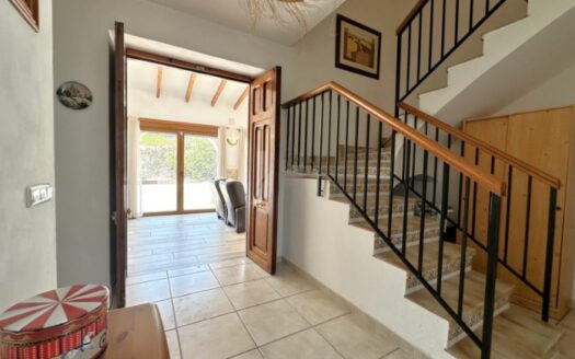 Villa en Teulada con 3 dormitorios y 2 baños