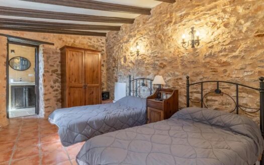 Finca en Benissa con 8 dormitorios y 8 baños