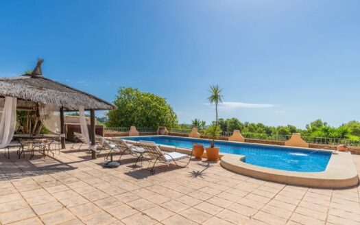 Finca en Benissa con 8 dormitorios y 8 baños