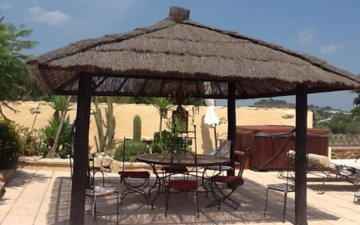 Finca en Benissa con 8 dormitorios y 8 baños