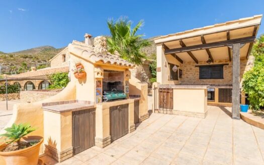 Finca en Benissa con 8 dormitorios y 8 baños