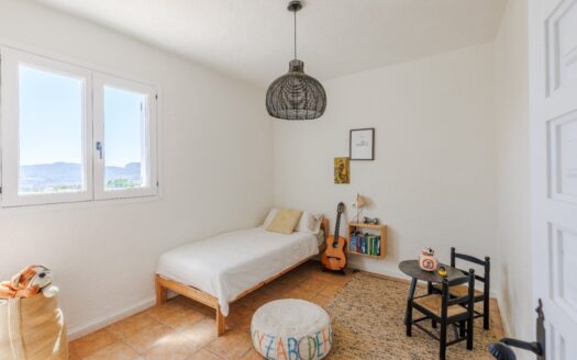Casa en Jávea / Xàbia con 4 dormitorios y 2 baños