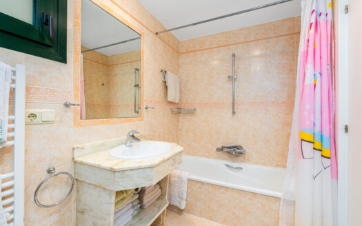 Penthouse en Altea con 2 dormitorios y 2 baños