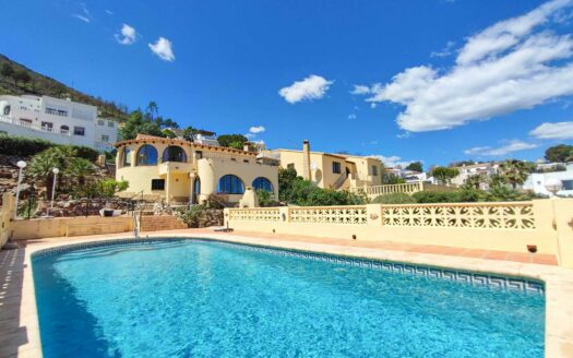 Villa en Benitachell / El Poble Nou de Benitatxell con 3 dormitorios y 2 baños