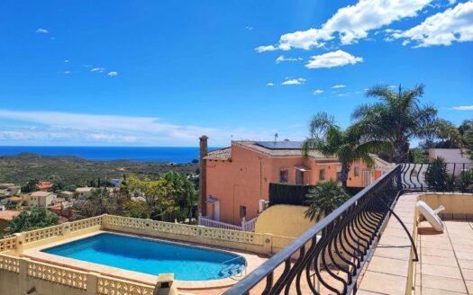 Villa en Benitachell / El Poble Nou de Benitatxell con 3 dormitorios y 2 baños