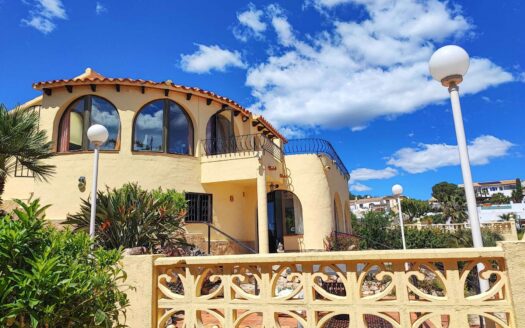 Villa en Benitachell / El Poble Nou de Benitatxell con 3 dormitorios y 2 baños