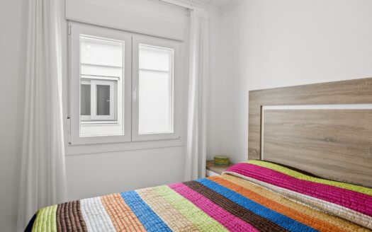 Casa Dénia con 4 dormitorios y 2 baños