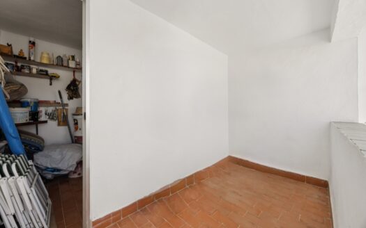 Casa Dénia con 4 dormitorios y 2 baños