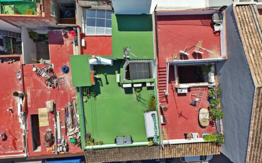 Casa Dénia con 4 dormitorios y 2 baños