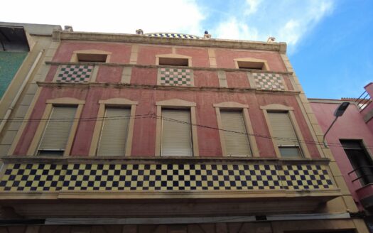 Pedreguer con 8 dormitorios y 1 baños