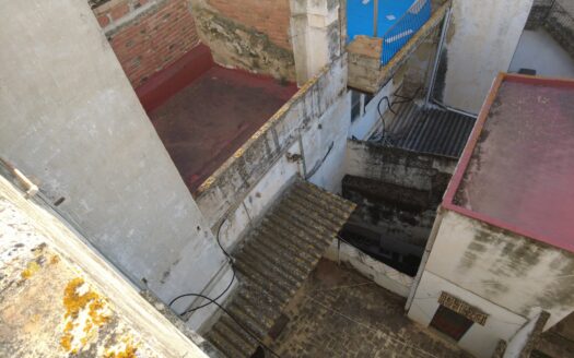 Pedreguer con 8 dormitorios y 1 baños