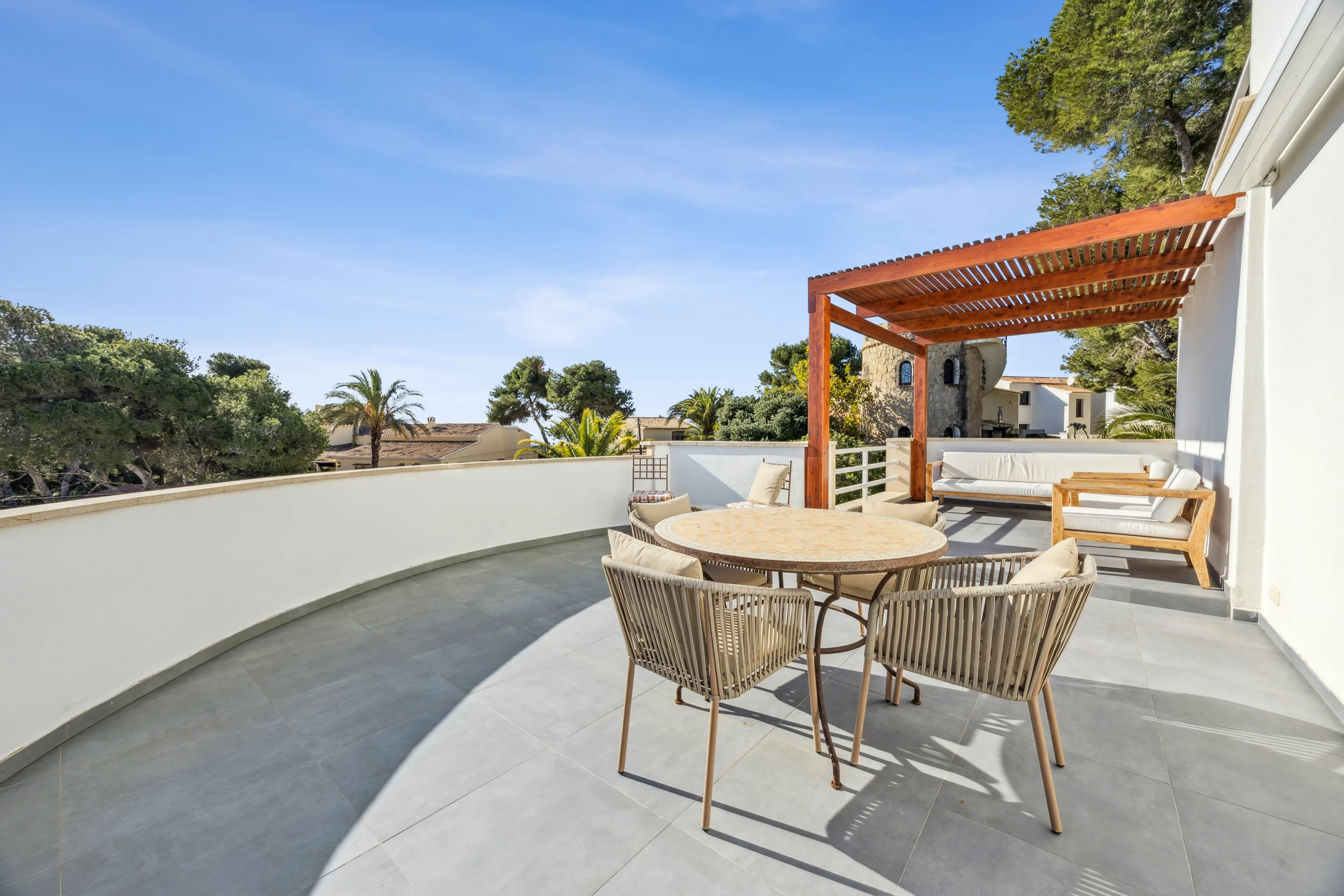 Villa con vistas al mar en venta en Javea