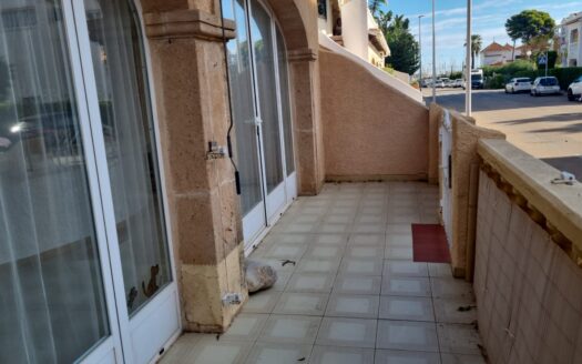 Apartamento en Dénia con 3 dormitorios y 2 baños