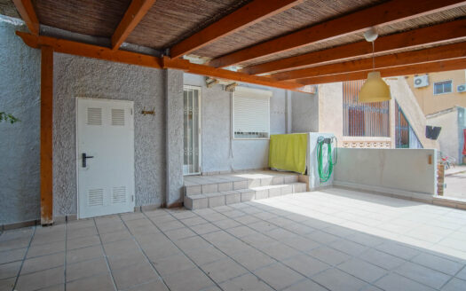 Apartamento en Dénia con 3 dormitorios y 2 baños