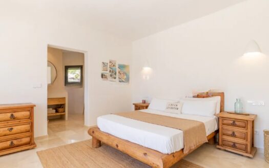 Villa en Moraira con 5 dormitorios y 4 baños