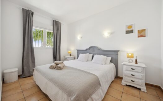 Villa en Jávea / Xàbia con 3 dormitorios y 2 baños