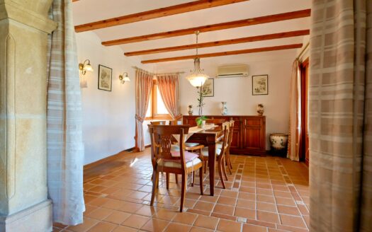 Villa en Jávea / Xàbia con 5 dormitorios y 4 baños