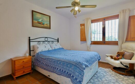 Villa en Jávea / Xàbia con 5 dormitorios y 4 baños