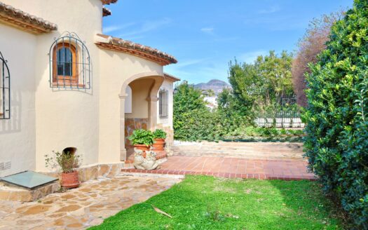 Villa en Jávea / Xàbia con 5 dormitorios y 4 baños