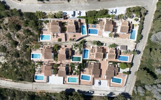 Parcela en venta en javea para la construccion de 9 bungalows.