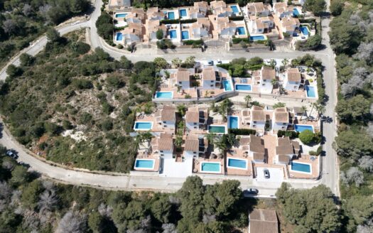 Parcela en venta en javea para la construccion de 9 bungalows.