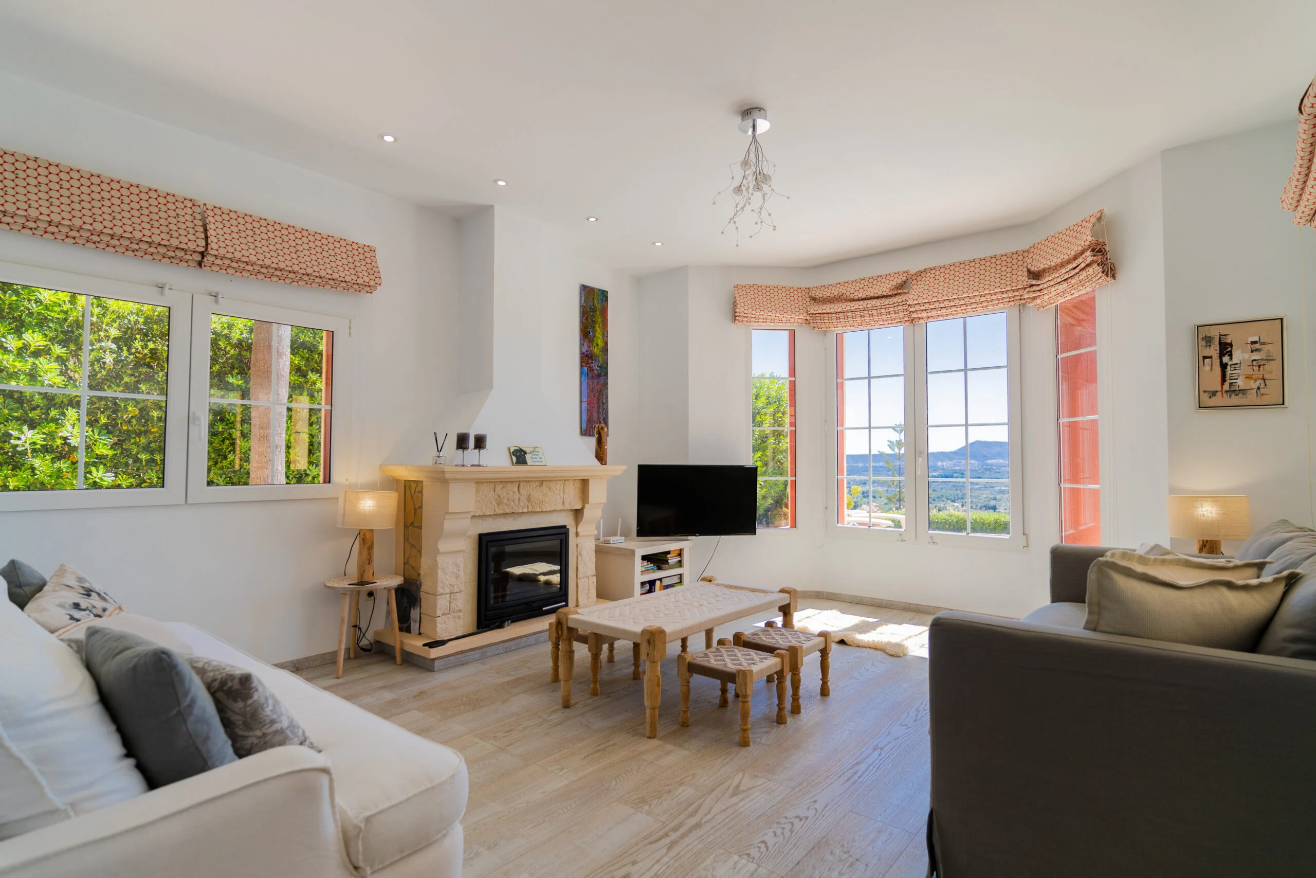 Exclusiva villa con vistas panorámicas en la parte más alta del Montgó.