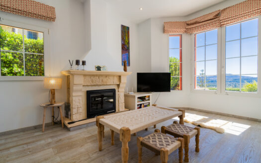 Exclusiva villa con vistas panorámicas en la parte más alta del Montgó.