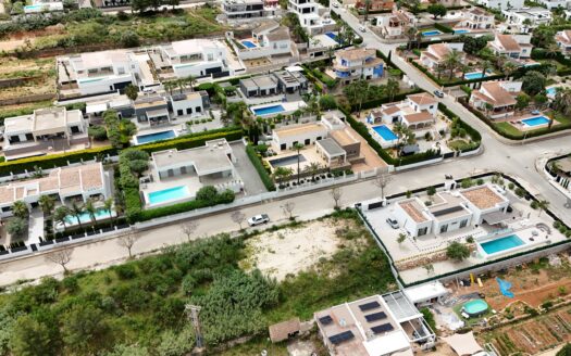 Parcela en venta en Javea con viastas panoramicas al Montgo.