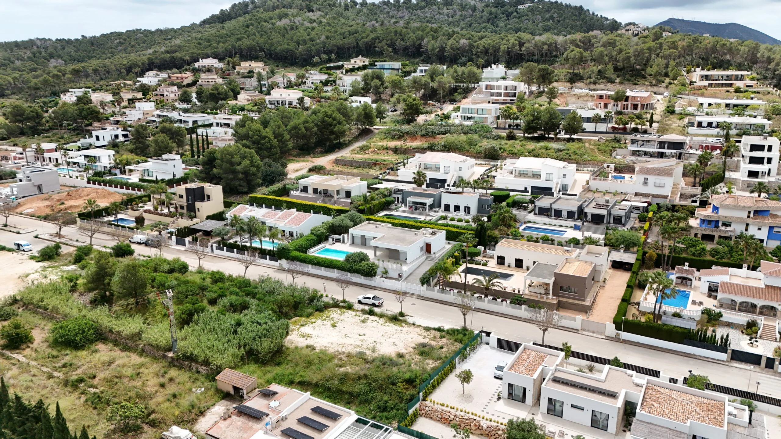 Parcela en venta en Javea con viastas panoramicas al Montgo.