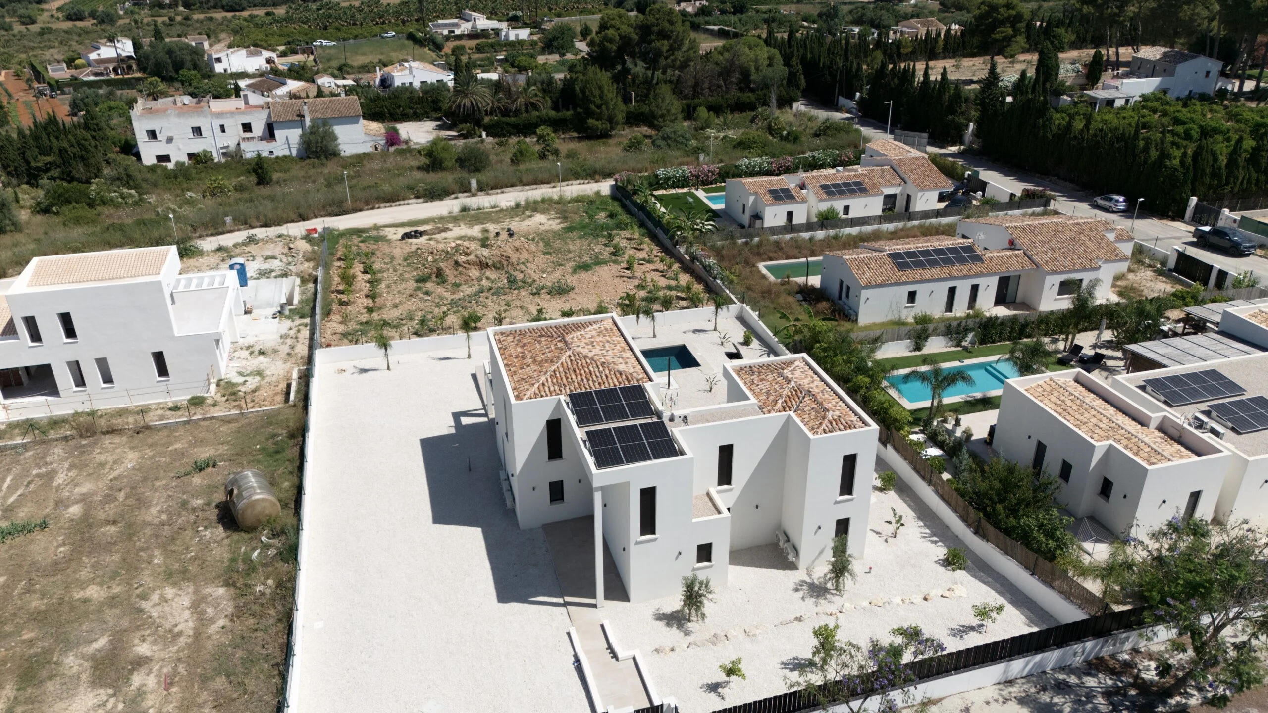 Villa  de obra nueva en Piver, Jávea, con piscina y vistas panorámicas al Montgó.