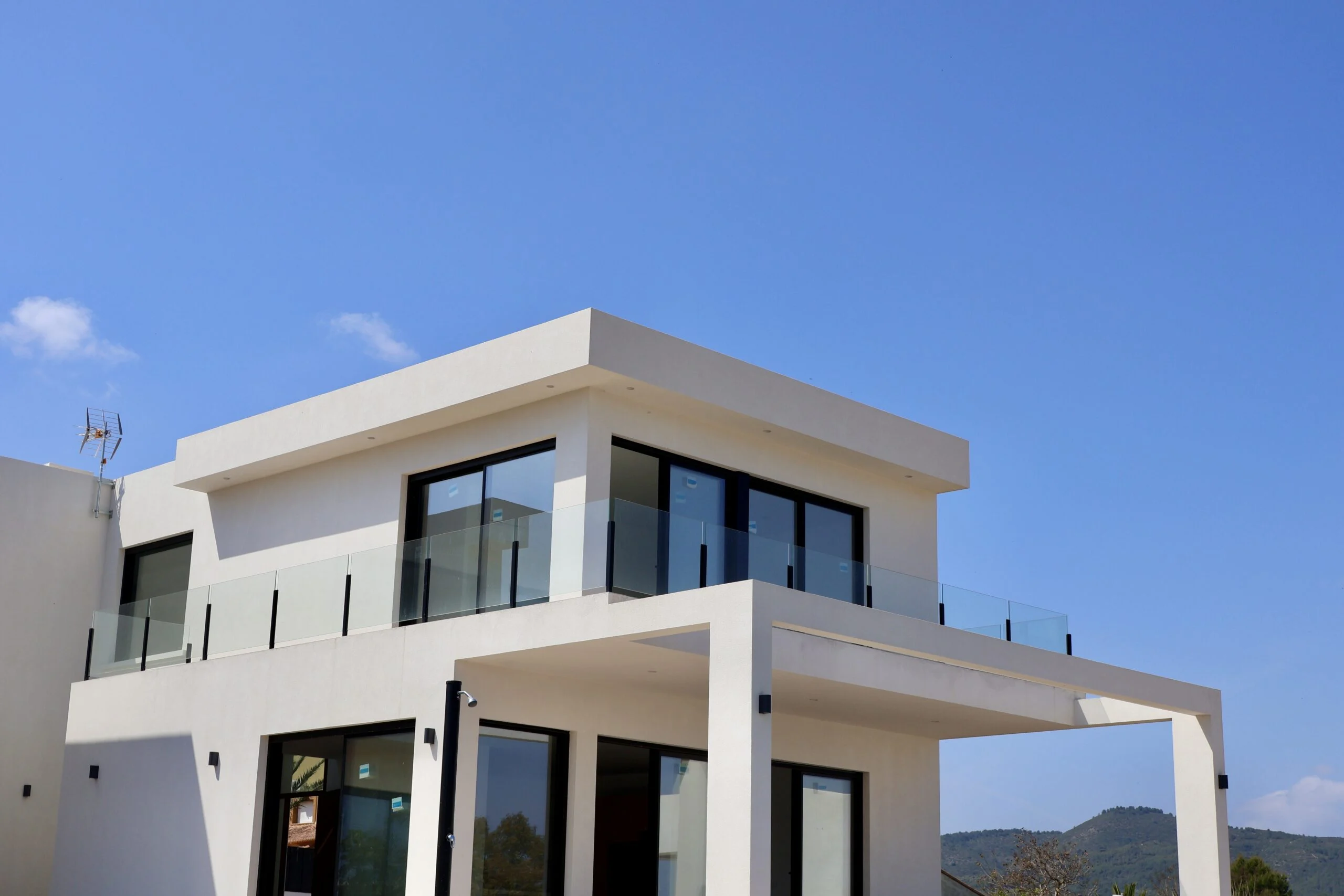 Villa  de obra nueva en Piver, Jávea, con piscina y vistas panorámicas al Montgó.