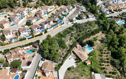 Parcela en venta en Benitachell con vistas panorámicas al Montgó.