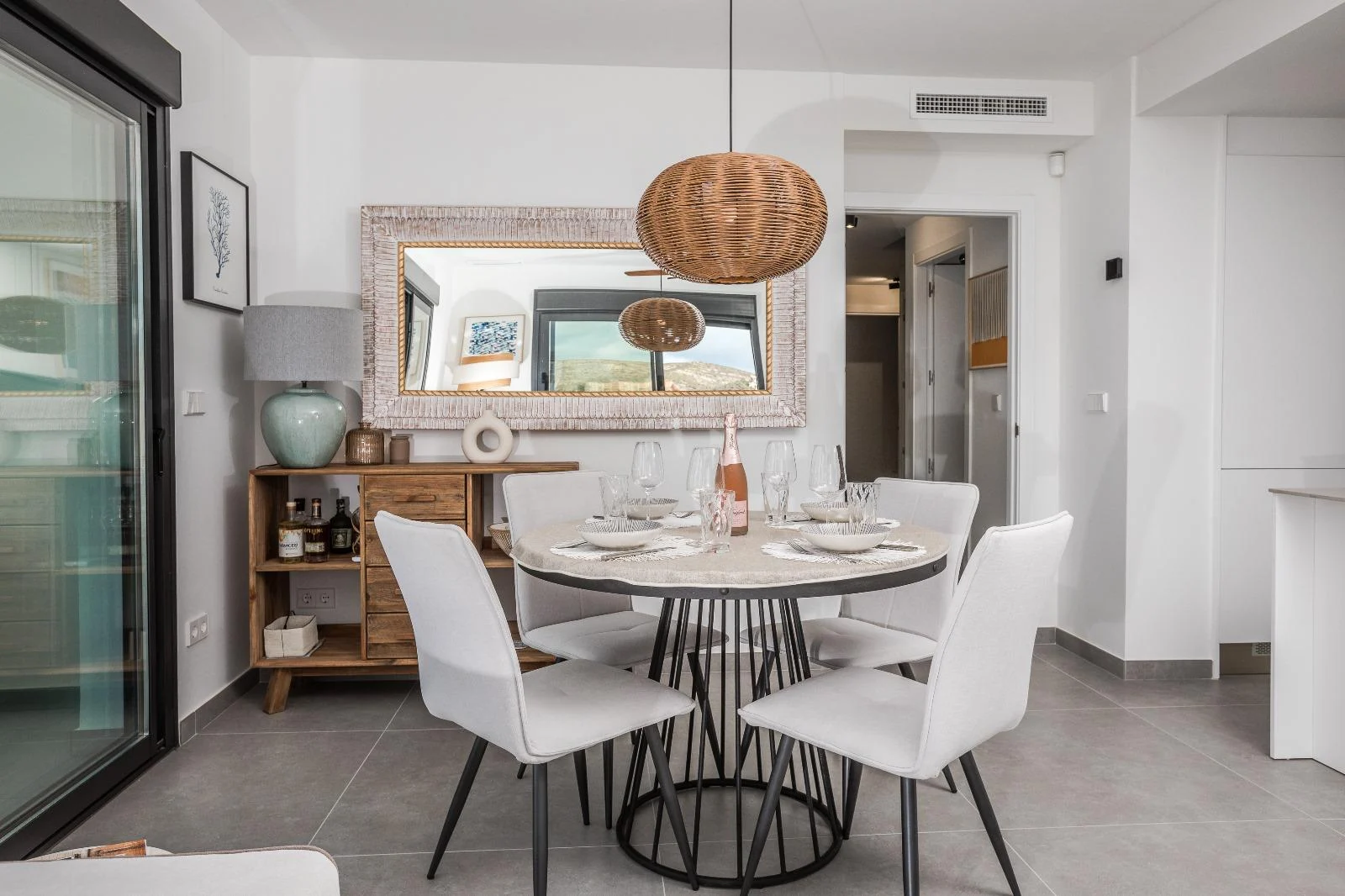 Ático dúplex en venta en el Arenal de Jávea con solárium y piscina.